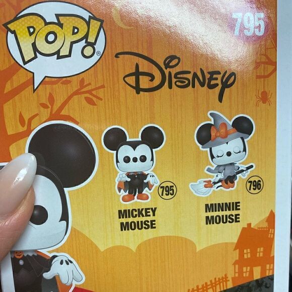 Disney Halloween Funko POP Vinyl Figure Spooky Mickey - Picture 4 of 10